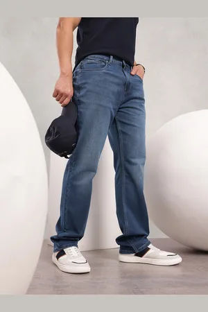 Nautica Men Relaxed Fit Light Fade Stretchable Jeans