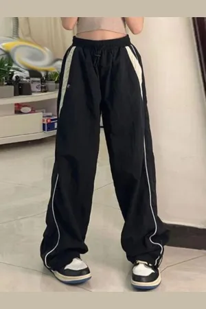 EVERDION Women Relaxed Fit Track Pants