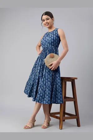 Janasya Women Indigo Pure Cotton Floral Printed Tiered Dress