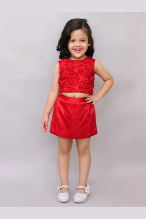 LIL DRAMA Girls Self Design Pure Cotton Top With Shorts