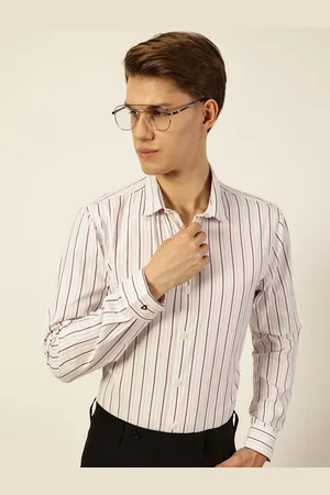 Invictus Men Original Spread Collar Vertical Striped Cotton Slim Fit Formal Shirt