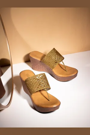 Inc 5 Women Woven Design Wedge Sandals
