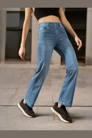DOLCE CRUDO Tori Lullaby Women Light Fade Bootcut Stretchable Jeans
