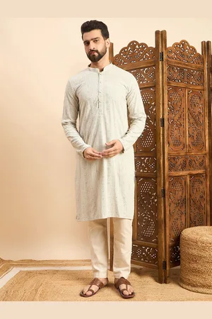 SWAGG INDIA Floral Embroidered Mandarin Collar Straight Kurta