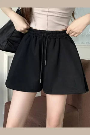DressBerry Women Regular Fit Mid-Rise Shorts