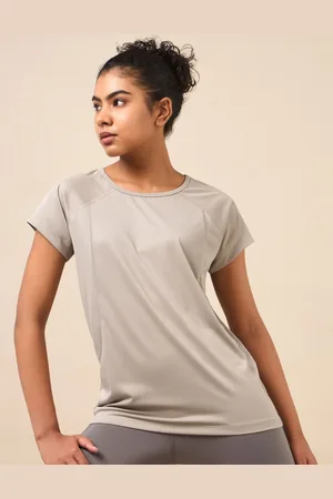 Cult Women Green Synergy Performance Round Neck Solid Top