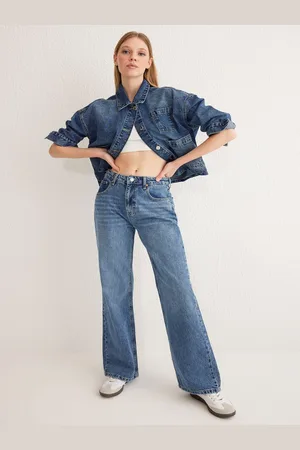 Trendyol Women Relaxed Fit Light Fade Cotton Jeans