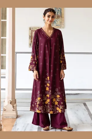 Ishin Floral Printed V-Neck Straight Kurta With Trousers
