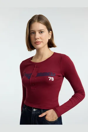 Trendyol Women Typography Printed Cotton Fitted Crop Top