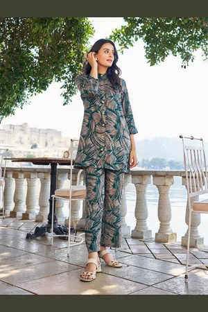Moda Rapido Abstract Printed Band Collar Shirt With Trouser