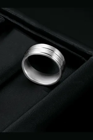 Peora Men Silver Plated Stainless Steel Band Finger Ring