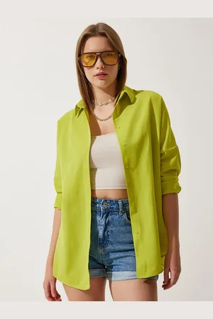 Happiness istanbul Women Relaxed Fit Spread Collar Solid Casual Shirt
