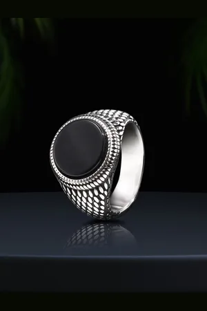 Peora Men Sliver-Plated Stone-Studded Stainless Steel Signet Finger Ring