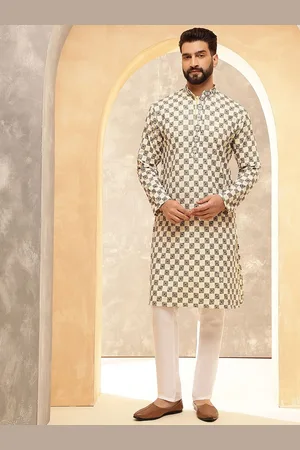 SOJANYA Floral Embroidered Mandarin Collar Straight Kurta With Pyjamas