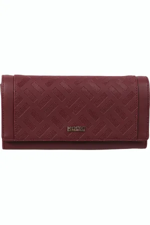 All Things Mochi Women Geometric Textured Envelope Wallet