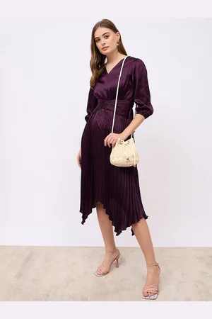 Styli Women Embroidered Drawstring Shoulder Bag