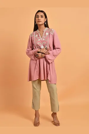 Lakshita Women Mandarin Collar Embroidered Tunic