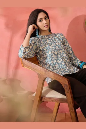 Sangria Women Printed Round Neck Top