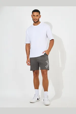 Styli Men Ladder Placement Print Regular Fit Shorts