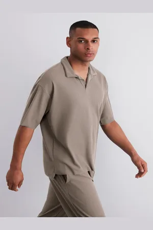 Trendyol Men Self Design Polo Collar T-shirt