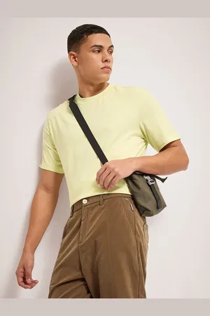 The Bear House Men Solid Round Neck Cotton Relaxed Fit T-shirt
