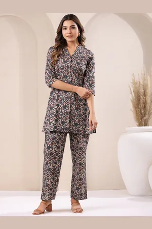 Janasya Women Beige Pure Cotton Floral Printed Straight Co-ord Set