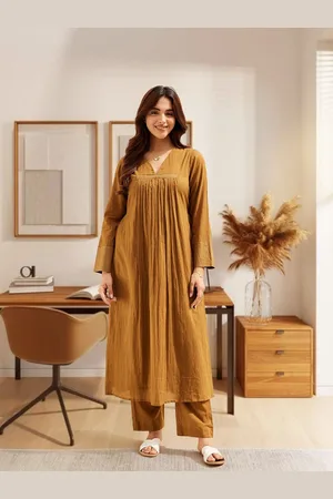 Ambraee V-Neck Pleated A-Line Kurta With Trousers