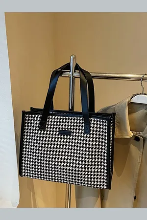 Stylecast Women Checked Structured Tote Bag