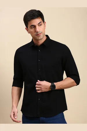 Classic Polo Men India Slim Fit Spread Collar Solid Cotton Casual Shirt