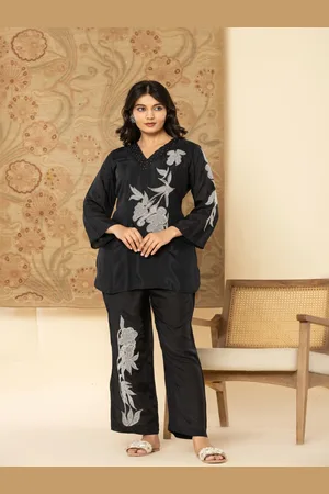 AUTUMN LANE Embroidered V-Neck Top With Palazzo