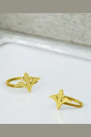 GoldNera Leaf Ethnic Toe Rings