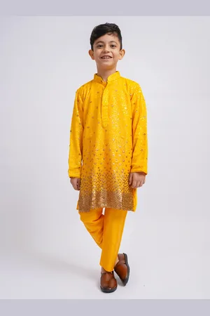 Vastramay Boys Embroidered Regular Sequinned Kurta With Pyjamas