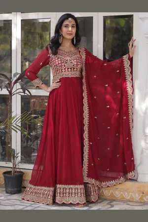 JATRIQQ Women Embroidered Georgette Ethnic Gown With Dupatta