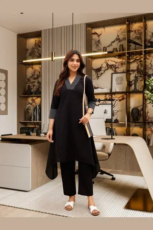 Ambraee Essential V-Neck Pure Cotton High-Low A-Line Kurta With Trousers