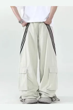 Stylecast Men Striped Straight Fit Mid-Rise Korean Pants