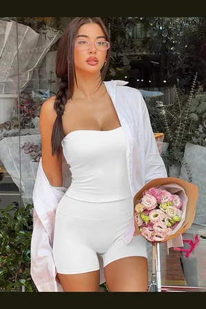 Stylecast White Strapless Top With Shorts