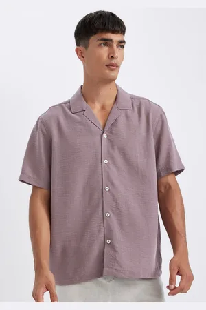 DeFacto Men Spread Collar Solid Casual Shirt