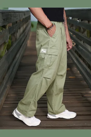 Roadster The Life Co. Men Pure Cotton Baggy Fit Pleated Cargos Trousers