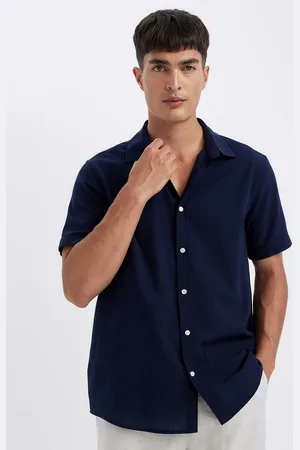 DeFacto Men Spread Collar Solid Cotton Casual Shirt