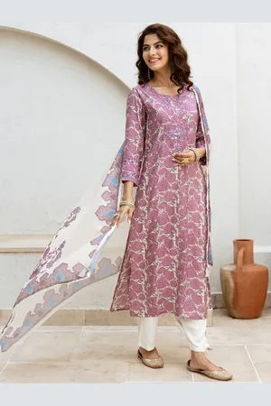 Ishin Women Floral Printed Regular Kurta with Trousers & With Dupatta