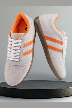 Styli Men Contrast Striped Court Sneakers