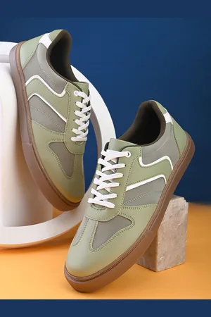 Styli Men Colorblock Casual Sneakers