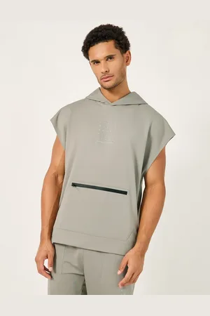 Styli Men Solid Hooded T-shirt