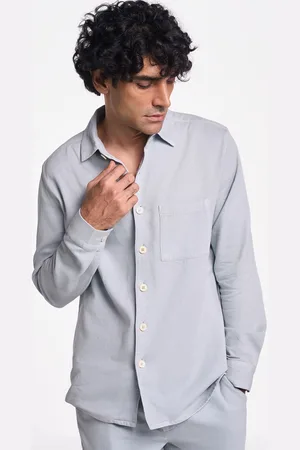Terra Luna Men Smart Slim Fit Opaque Striped Casual Shirt