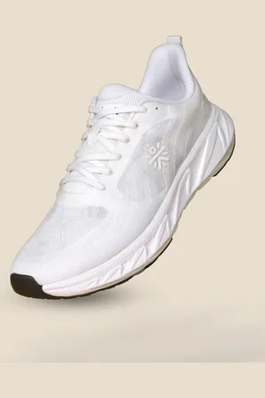Cult Men White Stride Pulse Running Shoes