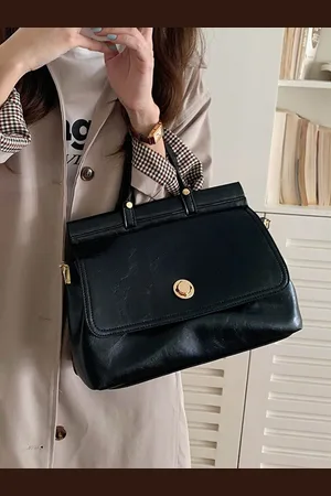 Stylecast Bucket Shoulder Bag with Fringed
