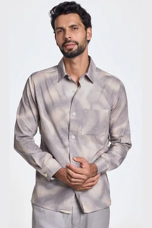 Terra Luna Men Smart Slim Fit Opaque Checked Casual Shirt