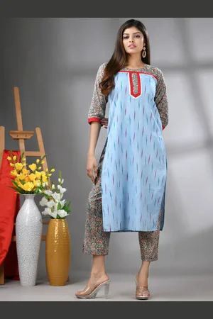 Charukriti Women Floral Printed Regular Pure Cotton Kurta with Trousers