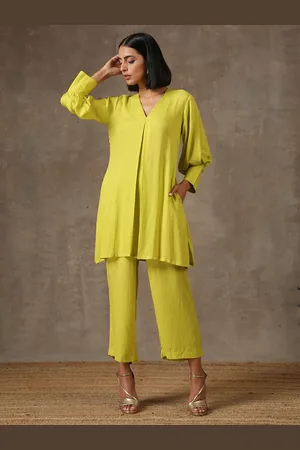 trueBrowns Women Lime Green Kurta Set with Trousers