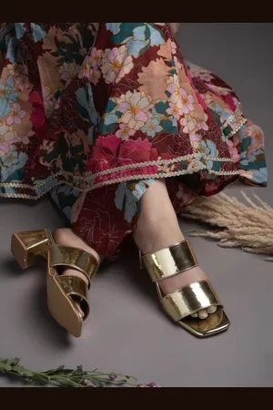 DressBerry Women Block Heel Sandals